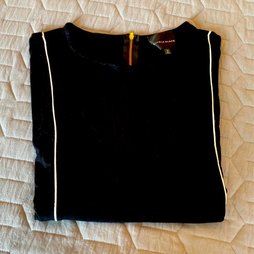 Buckle Black women’s back zipper detail top